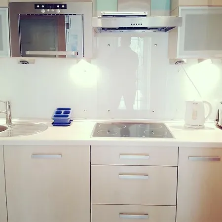 Cecylia Apartment *